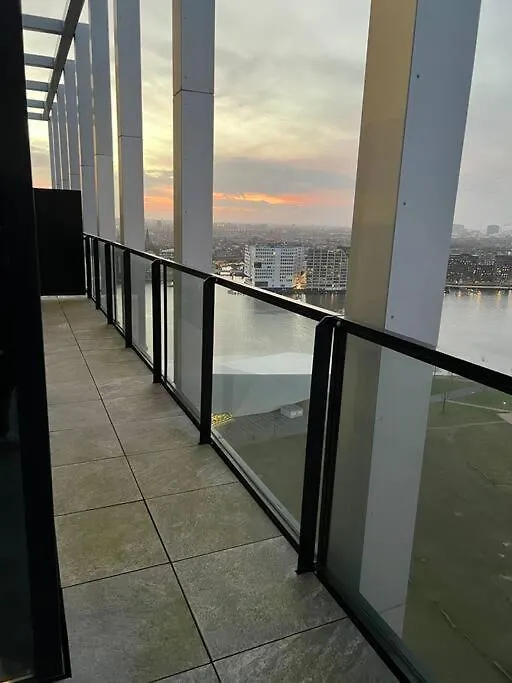 Mooi penthouse met jacuzzi Amsterdam Appartement Nederland