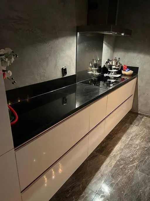 Mooi penthouse met jacuzzi Amsterdam Appartement Nederland